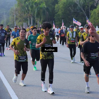 Runner Photo 7124674