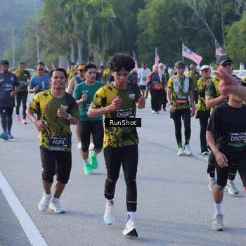 Runner Photo 7124696
