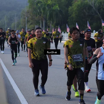 Runner Photo 7124784