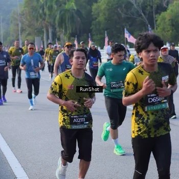 Runner Photo 7124789