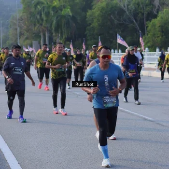 Runner Photo 7124987