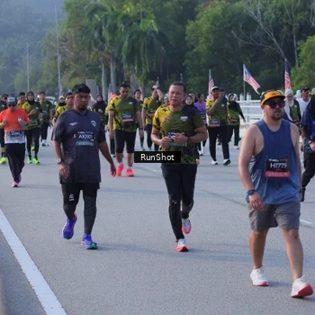 Runner Photo 7125093