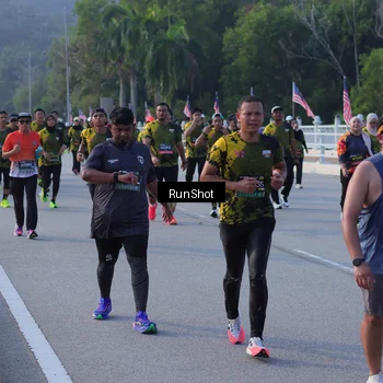 Runner Photo 7125178
