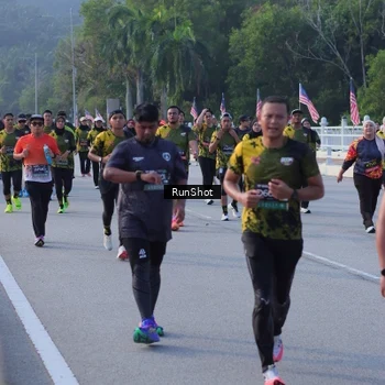 Runner Photo 7125203