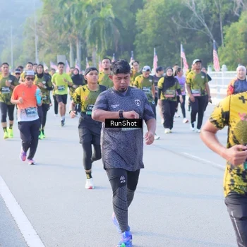 Runner Photo 7125308