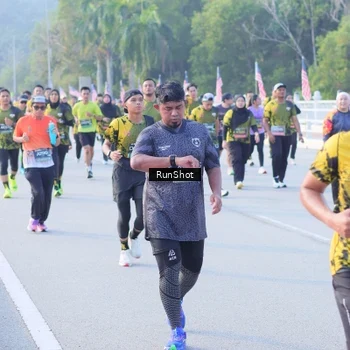 Runner Photo 7125314