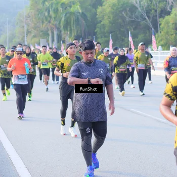 Runner Photo 7125332