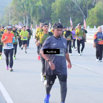Runner Photo 7125362