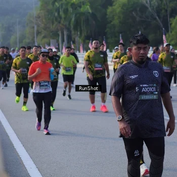 Runner Photo 7125405