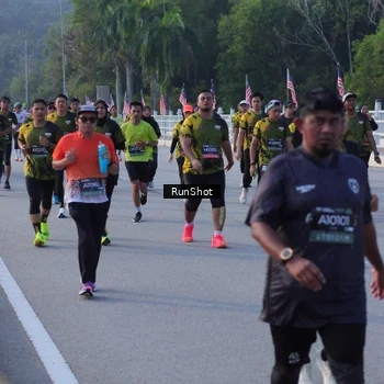 Runner Photo 7125416