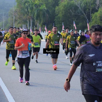 Runner Photo 7125448