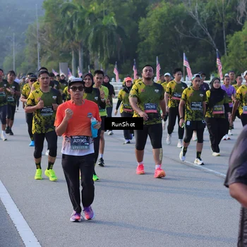 Runner Photo 7125518