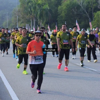 Runner Photo 7125527