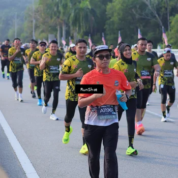 Runner Photo 7125668