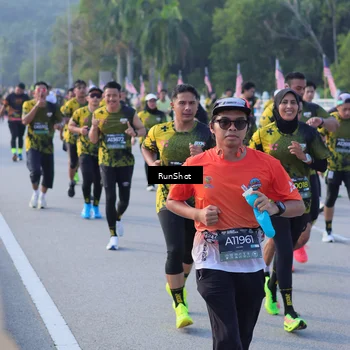 Runner Photo 7125692
