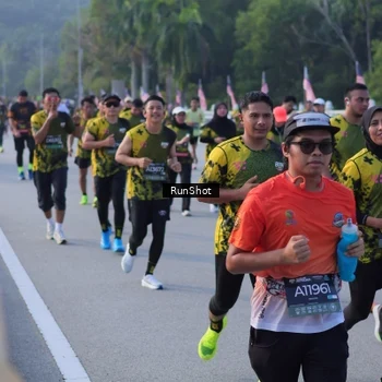 Runner Photo 7125722