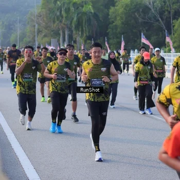Runner Photo 7125800