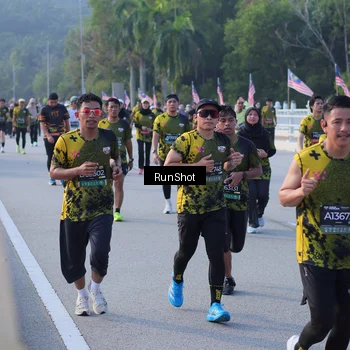 Runner Photo 7125891