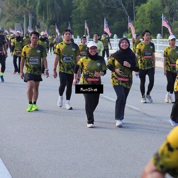 Runner Photo 7126110