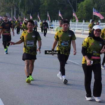 Runner Photo 7126290