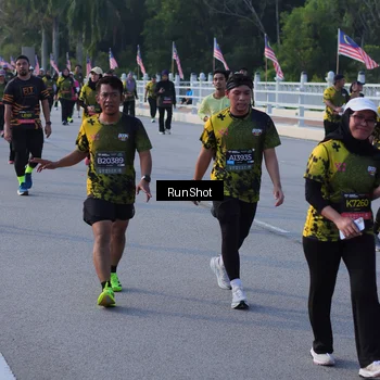 Runner Photo 7126311