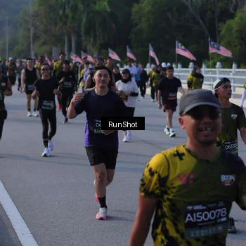 Runner Photo 7126535