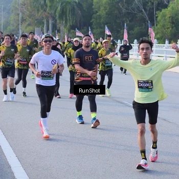 Runner Photo 7126541
