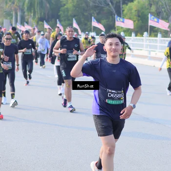 Runner Photo 7126548