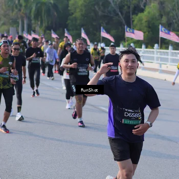Runner Photo 7126549