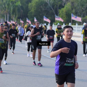 Runner Photo 7126550