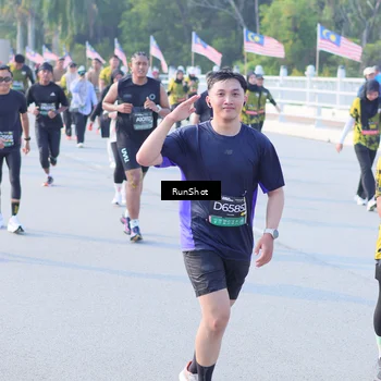 Runner Photo 7126551