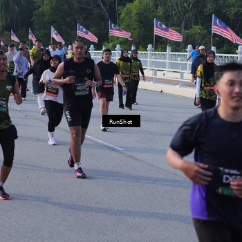 Runner Photo 7126553