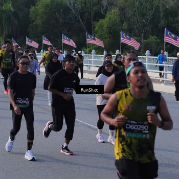 Runner Photo 7126565
