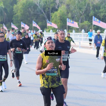 Runner Photo 7126573