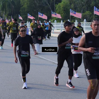 Runner Photo 7126575