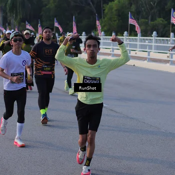 Runner Photo 7126578