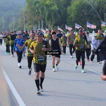 Runner Photo 7126597