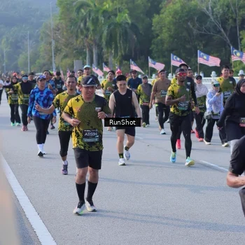 Runner Photo 7126601