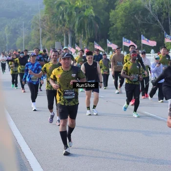 Runner Photo 7126603