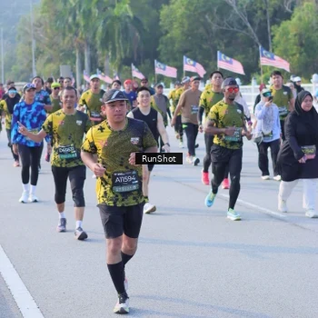 Runner Photo 7126606