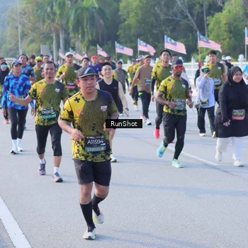 Runner Photo 7126611
