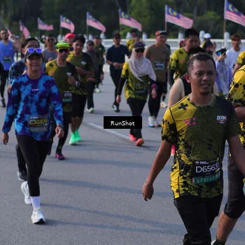 Runner Photo 7126638
