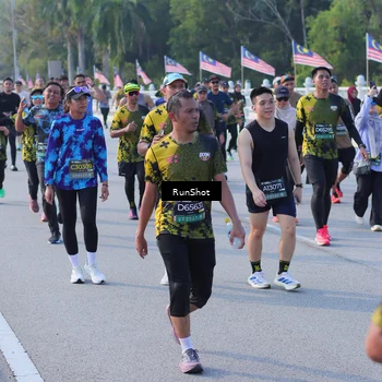 Runner Photo 7126640