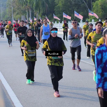 Runner Photo 7126657