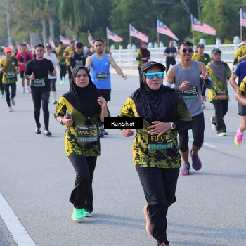 Runner Photo 7126667