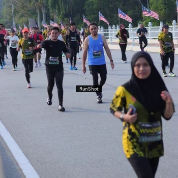 Runner Photo 7126678