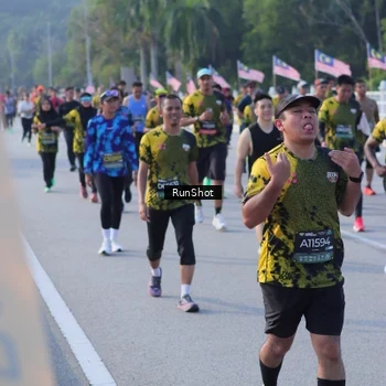 Runner Photo 7126683