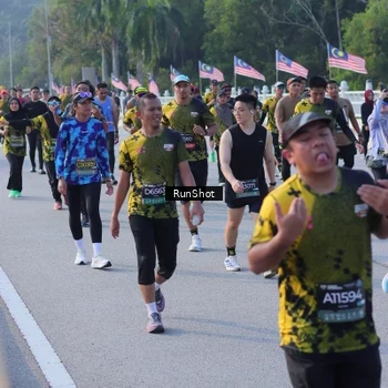 Runner Photo 7126687