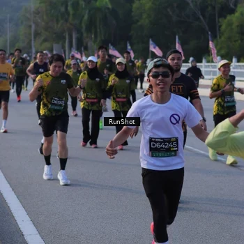 Runner Photo 7126688