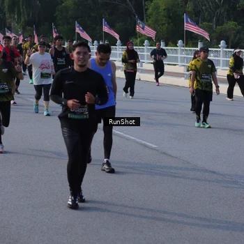 Runner Photo 7126691